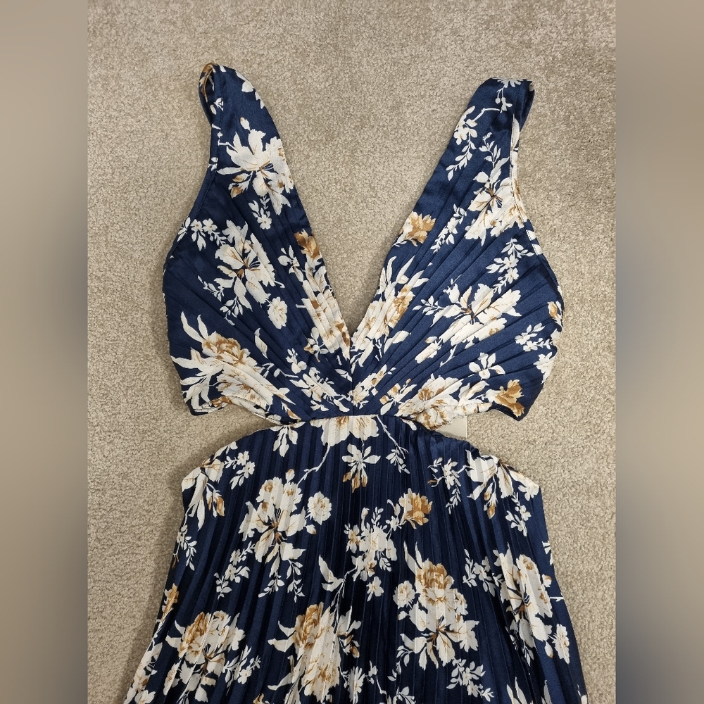 Abercrombie & Fitch Navy Floral Maxi Dress | Small Tall - Picture 4 of 6